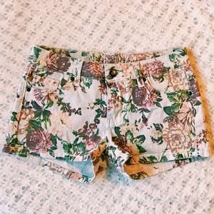 Floral Shorts Pastel Pink Green Cream Size 3 / 4